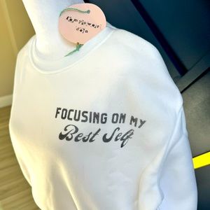 NWT White cropped crewneck 🤍